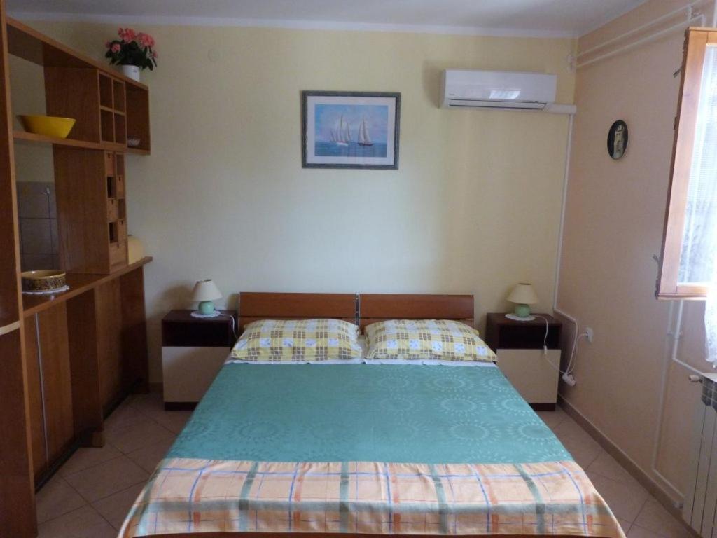 Apartments And Rooms With Parking Space Rabac, Labin - 12368 Eksteriør billede
